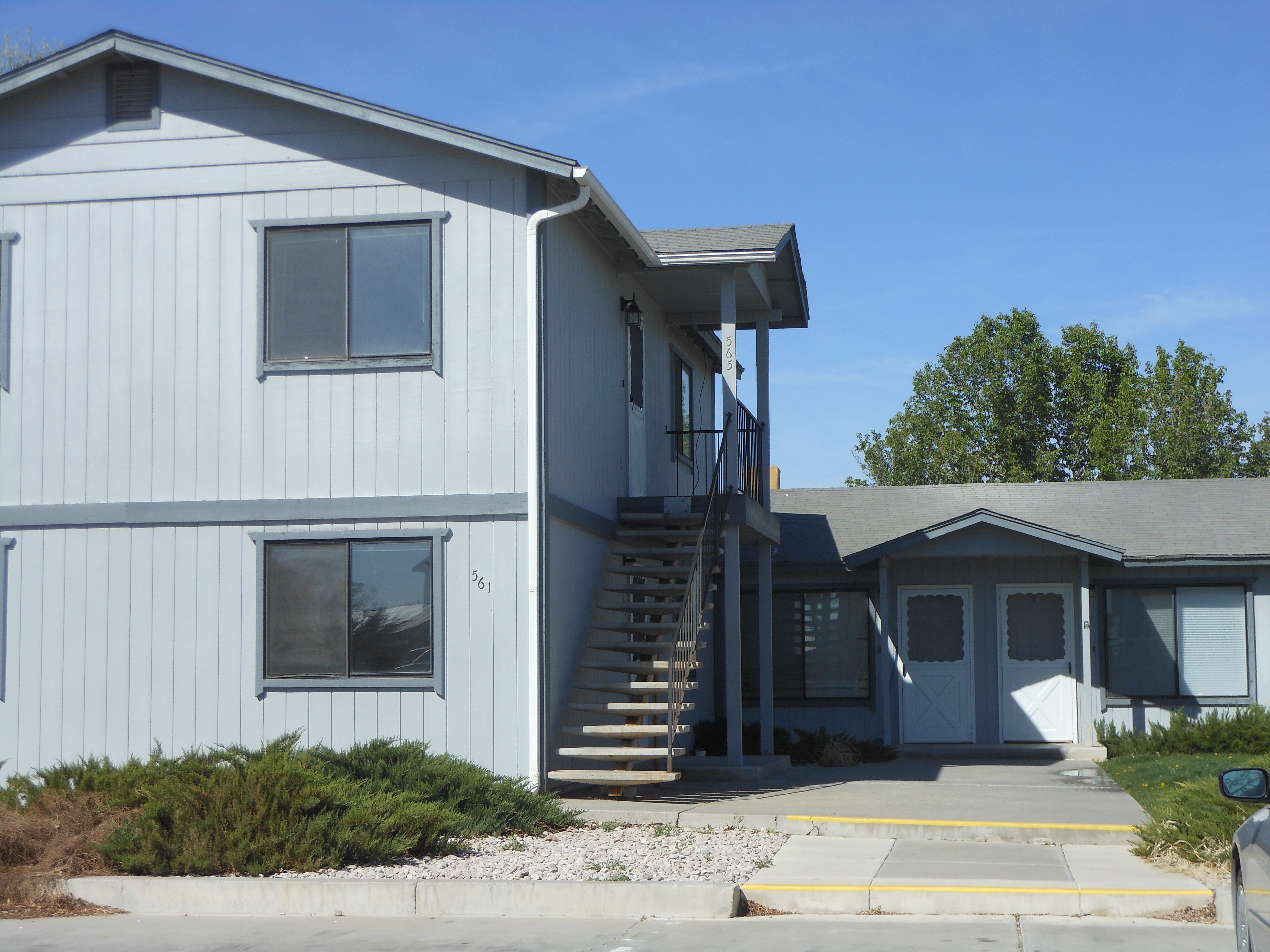 565 Timothy Way Wallace Realty Corp.