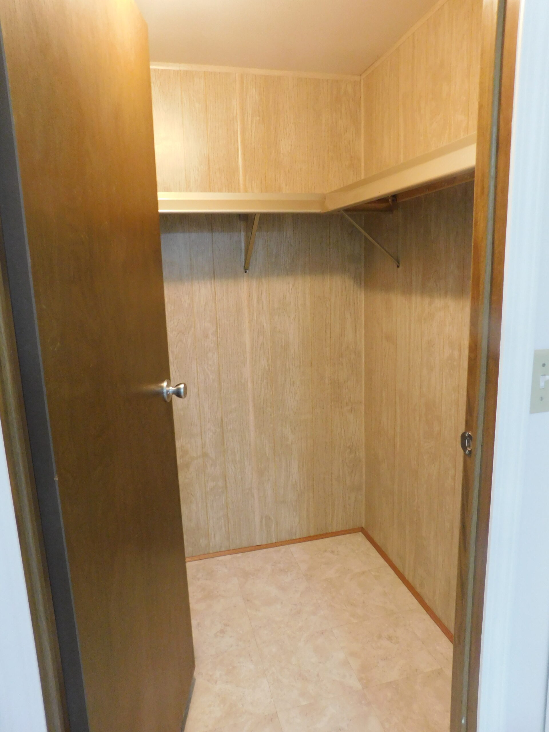 7261 Rockwood Place Wallace Realty Corp.